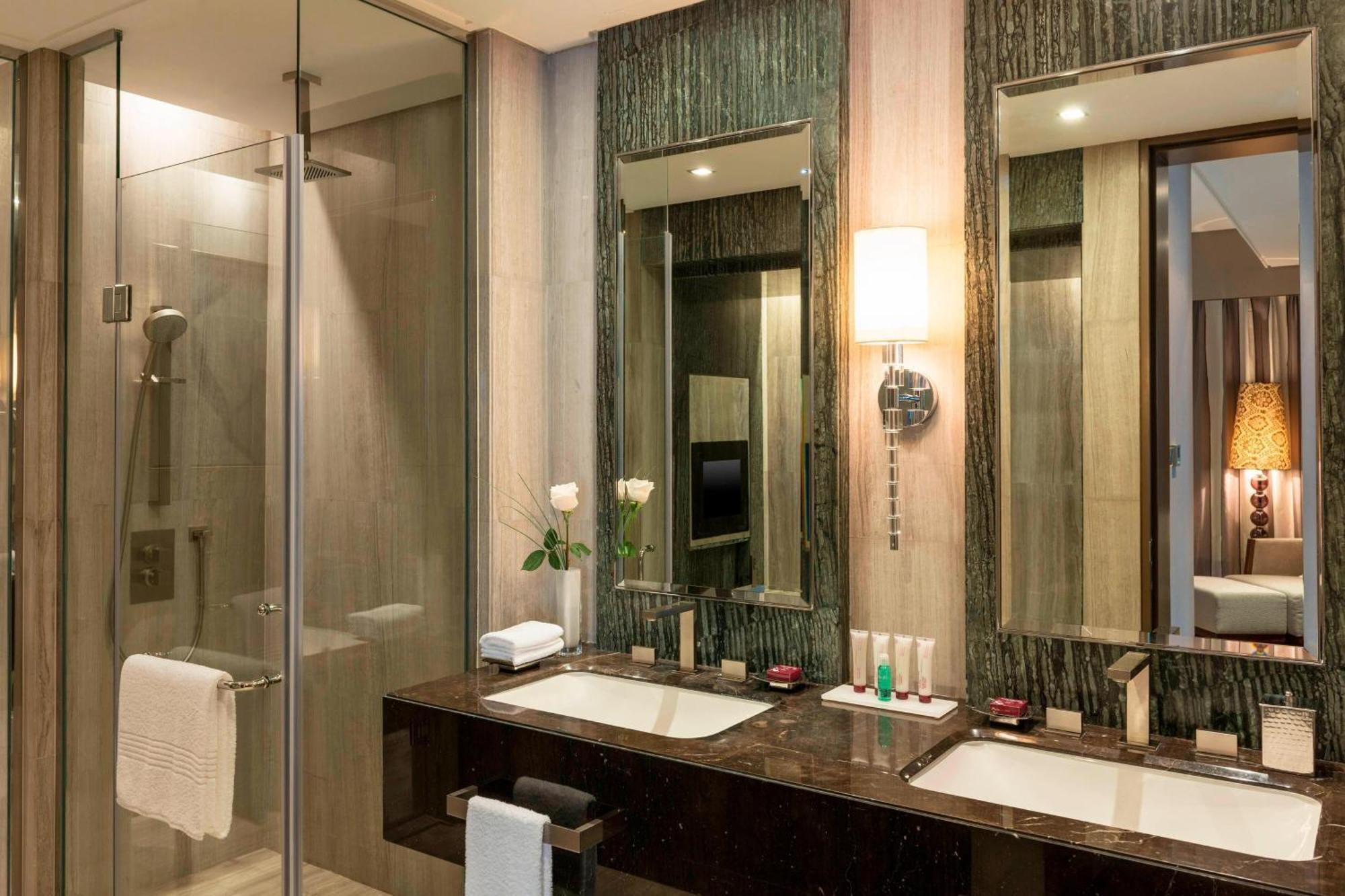 Le Meridien City Centre Bahrain Manama Zewnętrze zdjęcie Bathroom