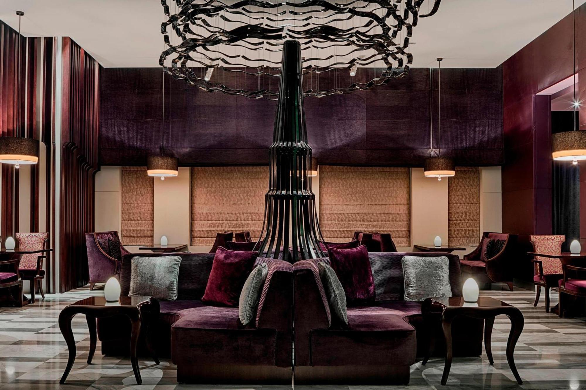 Le Meridien City Centre Bahrain Manama Zewnętrze zdjęcie The Lounge at The St Regis Mumbai